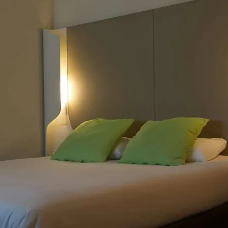 ホテル Campanile Nature - Toulouse Nord