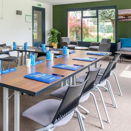 ホテル Campanile Nature - Toulouse Nord LʼUnion