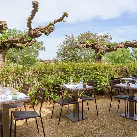 Campanile Nature - Toulouse Nord ホテル 3*
