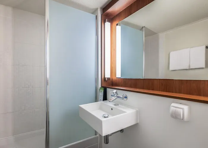 Campanile Nature - Toulouse Nord Hotel 3*