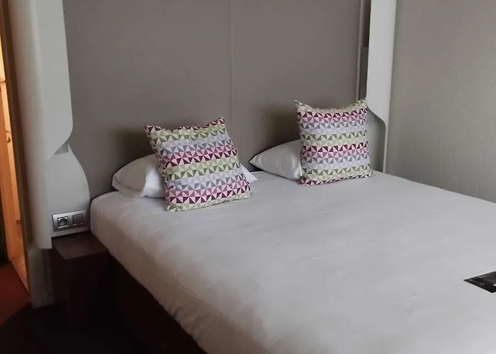 Campanile Nature - Toulouse Nord Hotel